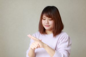 ささくれができるとなぜ親不孝なの？由来を検証