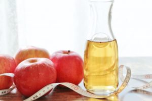 リンゴ酢の効果的な飲み方は、いつ・どれくらいの量を飲む？